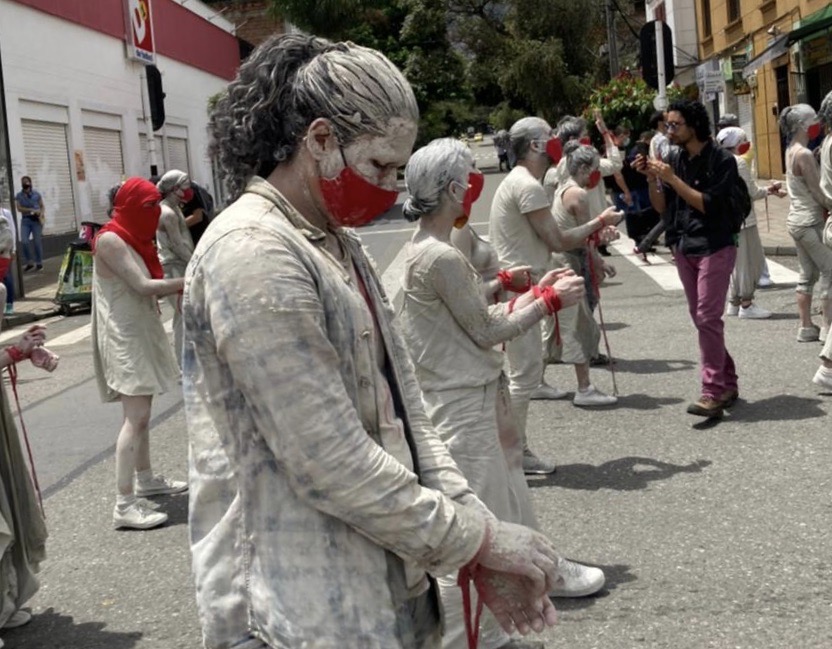 Colomobia_mujer_manifestante